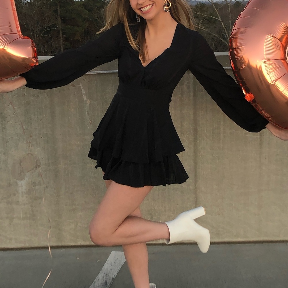 BLACK LONG SLEEVE ROMPER